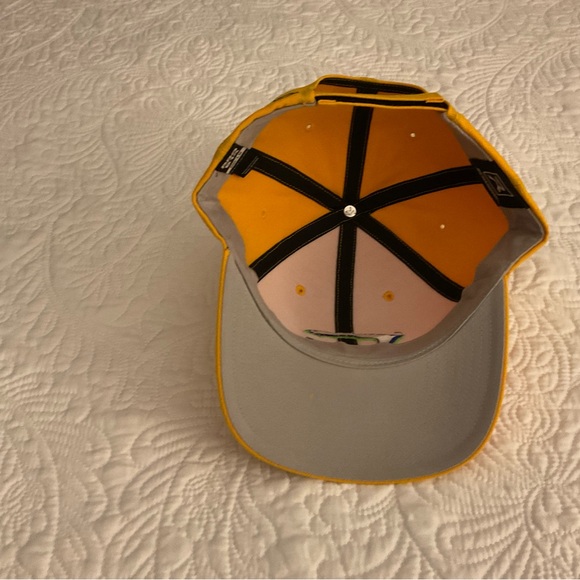 Cincinnati Reds hat - Picture 5 of 7